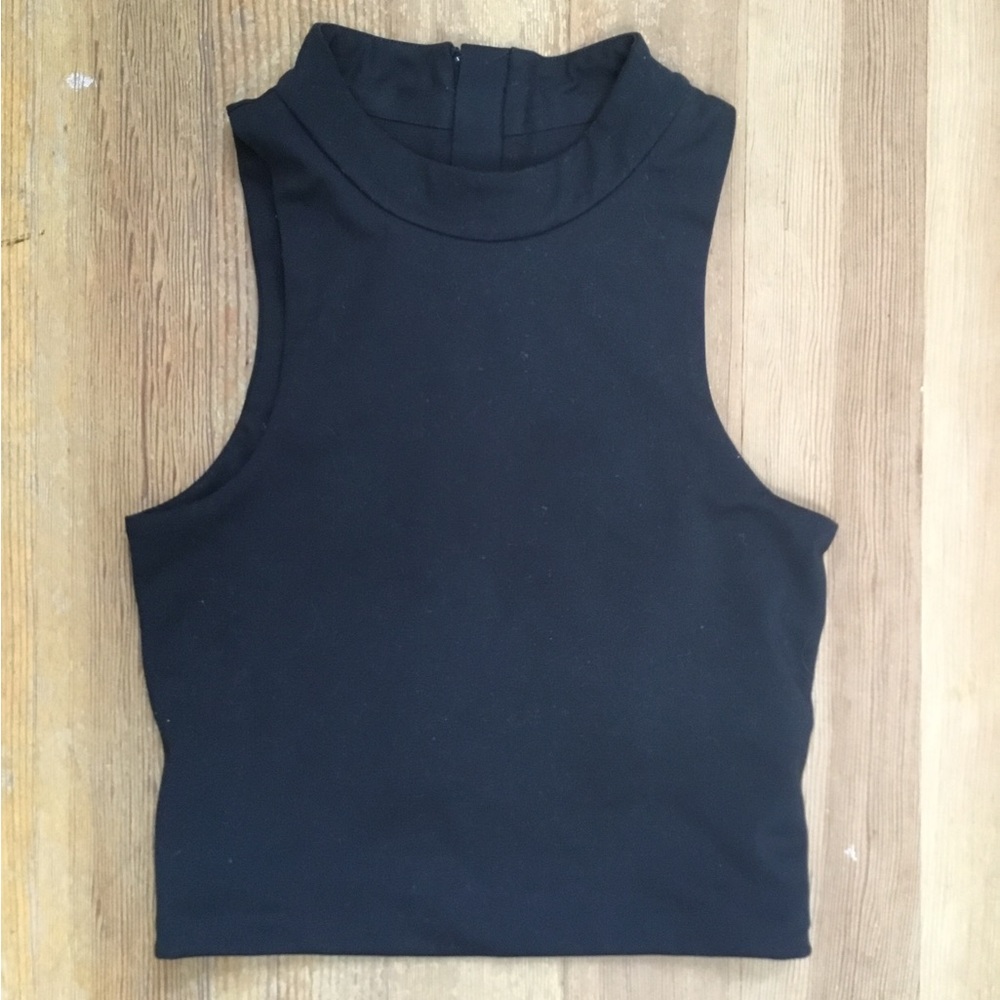 Girlfriend Collective Black Freddie Crop Top size Small - Picture 2 of 6